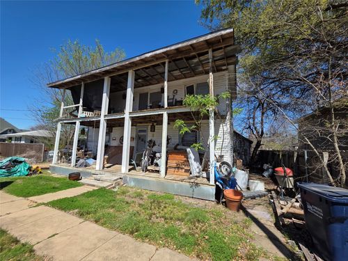410 W Locust St, Whitewright, TX, 75491-2059 | Card Image
