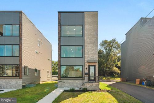 6985 Silverwood St, PHILADELPHIA, PA, 19128-4430 | Card Image