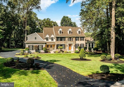 1227 Tullamore Cir, CHESTER SPRINGS, PA, 19425-1214 | Card Image