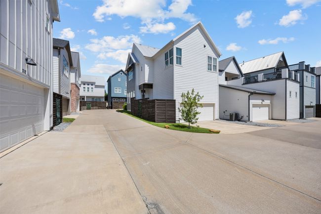 View of road featuring a residential view | Image 32