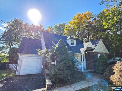 55 Rutgers Pl, River Edge, NJ, 07661-2016 | Card Image