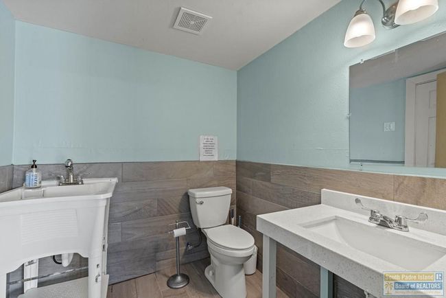 1109 Tarpon Ave, Home with 4 bedrooms, 5 bathrooms and null parking in Port Isabel TX | Image 17