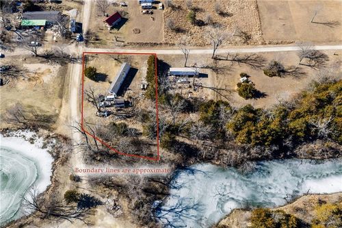 58 N Lakeview Dr, Pleasanton, KS, 66075-8388 | Card Image