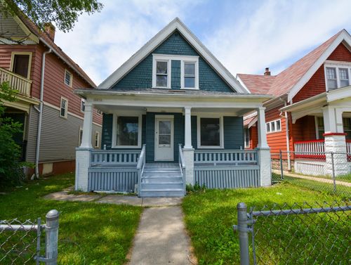 3221 N 29th St, Milwaukee, WI, 53216-3817 | Card Image