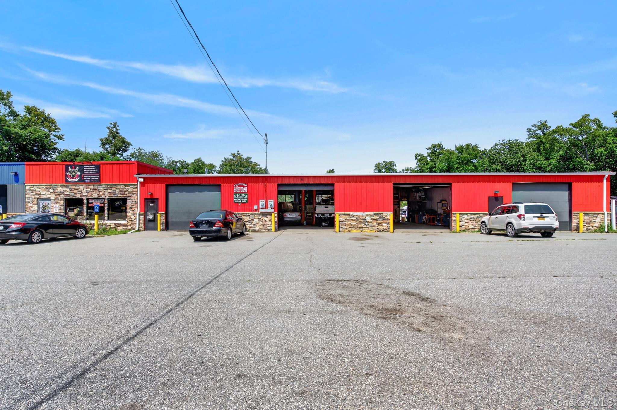 716-718 Route 211 W, Middletown, NY 10940