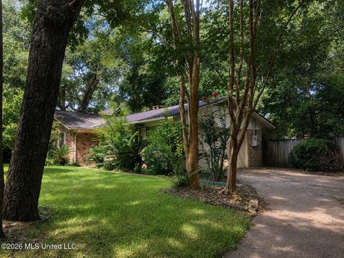 3761 River Pine Dr, Moss Point, MS, 39563-5015 | Card Image