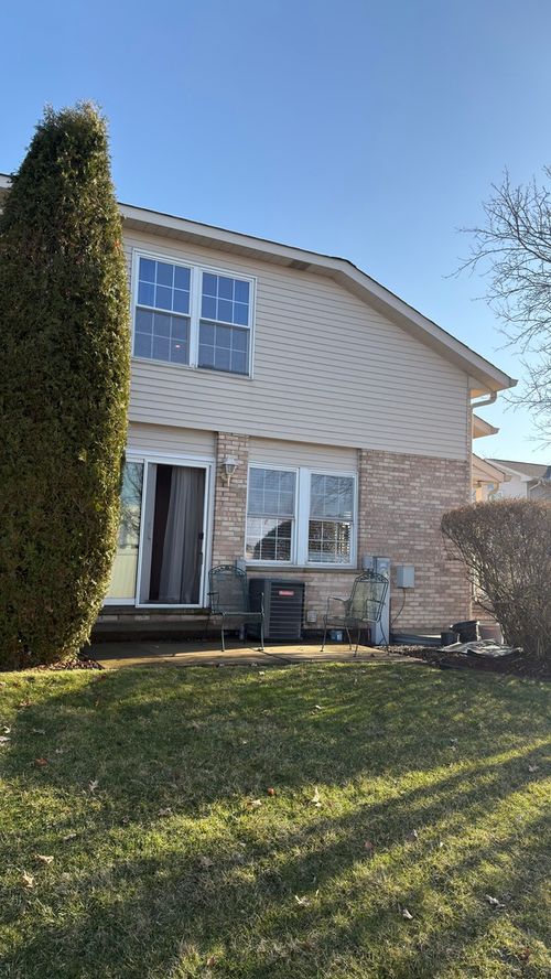 8114 160th St, Tinley Park, IL, 60477-6342 | Card Image