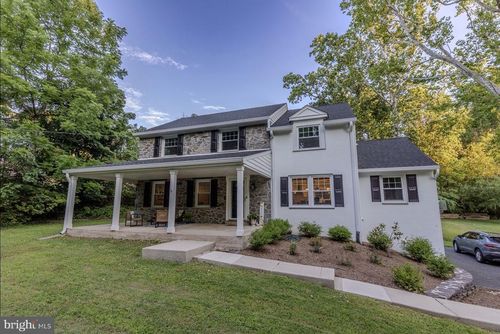 61 Chapel Hill Rd, MEDIA, PA, 19063-1979 | Card Image