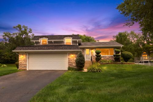 4425 Thornbark Ct, Hoffman Estates, IL, 60192-1118 | Card Image
