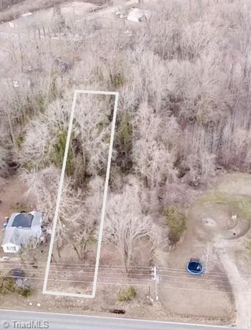 611 Liberty Rd, High Point, NC, 27263-2425 | Card Image