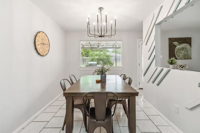 11204 Applewood Dr, House other with 4 bedrooms, 2 bathrooms and 4 parking in Austin TX | Image 6