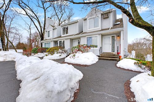 8-20 E Pembroke Road, Danbury, CT, 06811 | Card Image