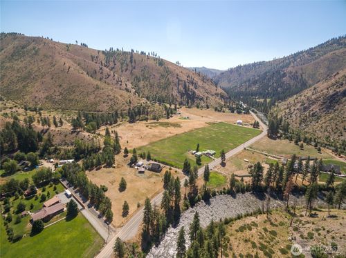 11574 Entiat River Rd, Entiat, WA, 98822-9771 | Card Image