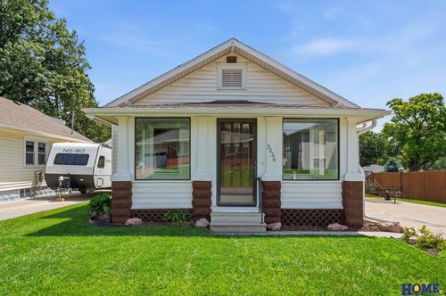 3826 Saint Marys Ave, Lincoln, NE, 68502-5465 | Card Image