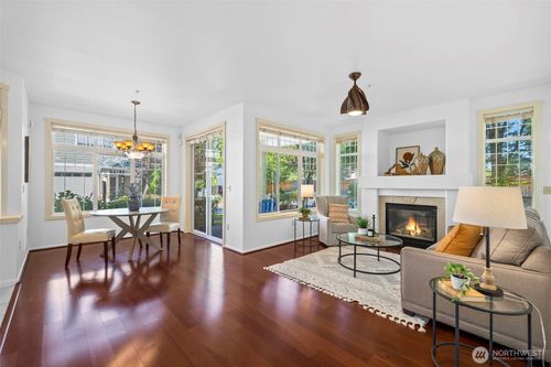 101-4310 Ne 5 Court, Renton, WA, 98059 | Card Image