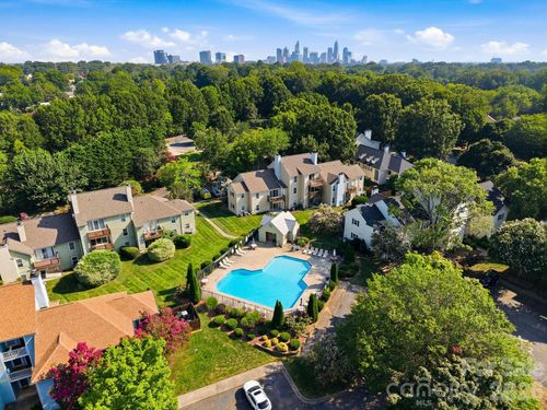 1-3200 Selwyn Farms Ln, Charlotte, NC, 28209-4055 | Card Image