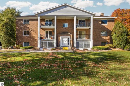 47-530 Georgetown Drive, Traverse City, MI, 49684 | Card Image
