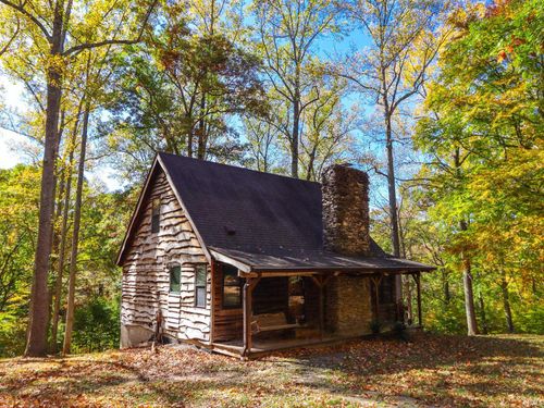 3897 E Bethel Ln, Bloomington, IN, 47408-9011 | Card Image