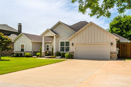 7304 Carol Dr, Greenville, TX, 75402-8103 | Card Image