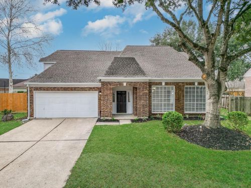 2106 Spyglass Dr, League City, TX, 77573-5849 | Card Image