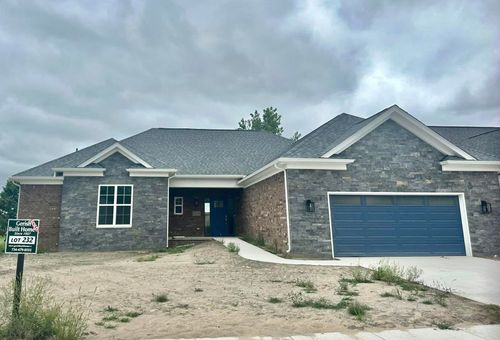 23234 Primrose Ln, Brownstown Twp, MI, 48183-1162 | Card Image