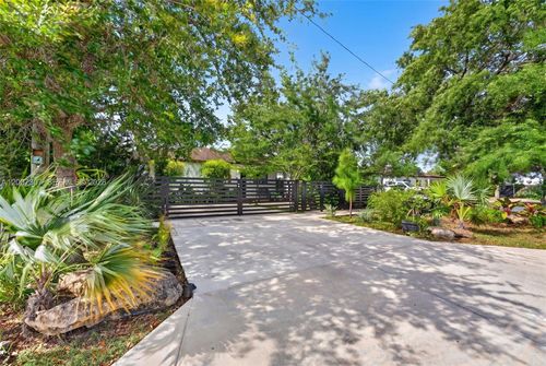 12310 Sw 216th St, Miami, FL, 33170 | Card Image