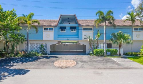 unit-4-902 Palm Avenue, Boca Raton, FL, 33432 | Card Image