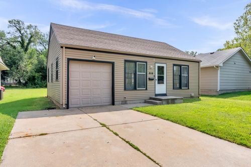 808 N Belmont Ave, Wichita, KS, 67208-3422 | Card Image