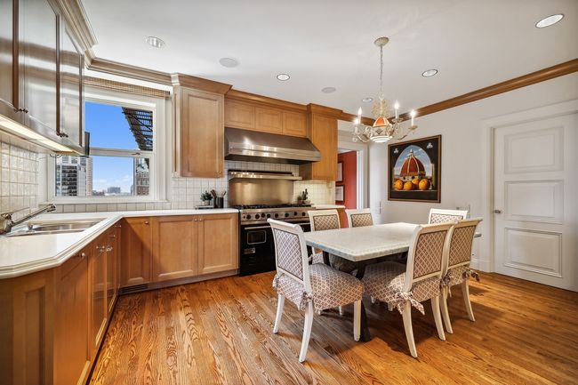 APT-12S - 1540 N Lake Shore Dr, Condo with 4 bedrooms, 4 bathrooms and 2 parking in CHICAGO IL | Image 11