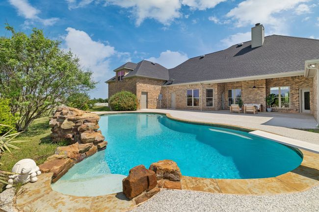 2133 Mcconnell Rd, House other with 4 bedrooms, 4 bathrooms and null parking in Gunter TX | Image 36