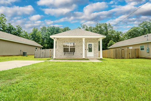 8053 4th St, Laurel Hill, FL, 32567-2120 | Card Image