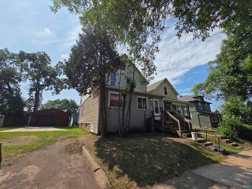 824 13th St N, Virginia, MN, 55792-2242 | Card Image