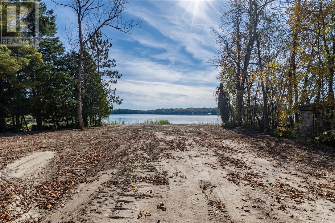 Land in Alban 5