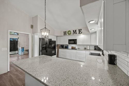 12665 National Rd, Thornville, OH, 43076-9375 | Card Image