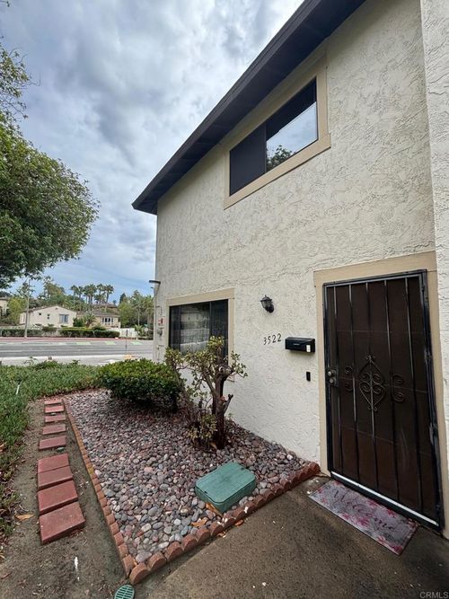 3522 Fairlomas Rd, National City, CA, 91950-8216 | Card Image