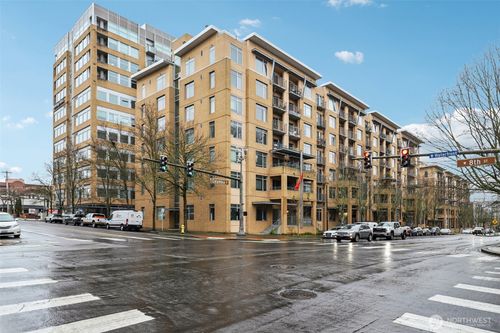 607-701 Columbia Street, Vancouver, WA, 98660 | Card Image