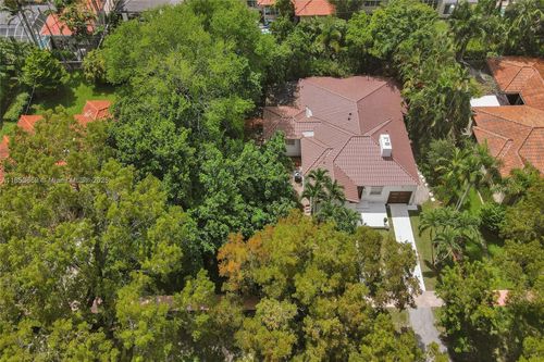 528 Sevilla Ave, Coral Gables, FL, 33134-5715 | Card Image