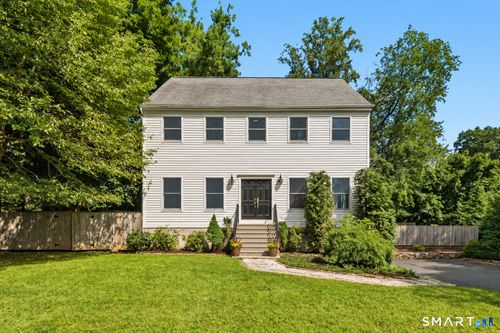 145 Weed St, New Canaan, CT, 06840-6116 | Card Image