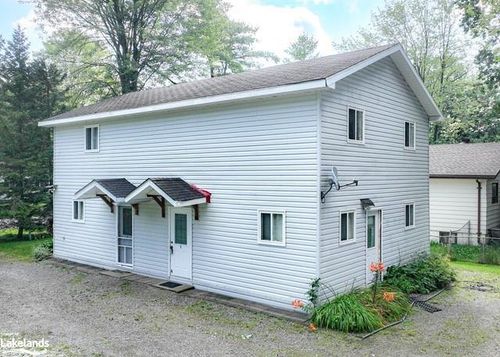 3398 Beachview Ave, Cumberland Beach, ON, L0K0V8 | Card Image