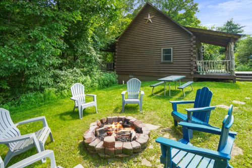 17260 Krinn Unger Keck Rd, Logan, OH, 43138-9018 | Card Image