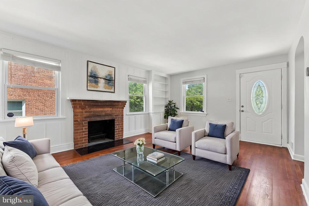 Residential in HYATTSVILLE 4