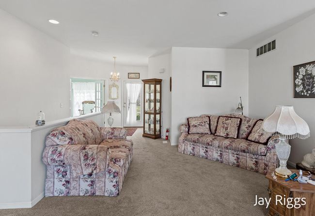 2520TurningLeafWay-23LoRes | Image 23