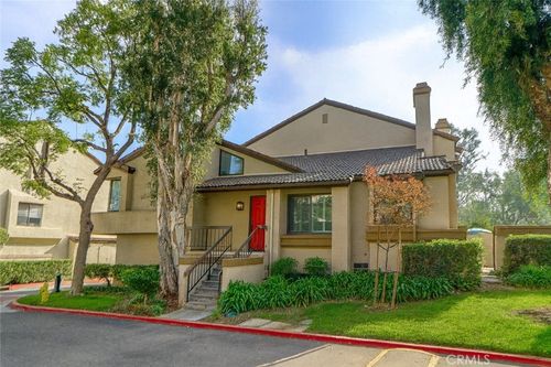 1 Mountain Shadows Pl, Pomona, CA, 91766-6610 | Card Image