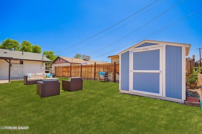 Backyard/Shed | Image 30