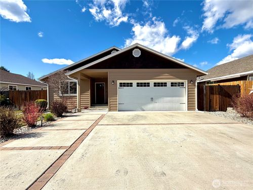 709 Paintbrush Ln, Omak, WA, 98841-9255 | Card Image