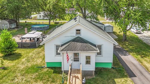 846 E Pells St, Paxton, IL, 60957-1318 | Card Image