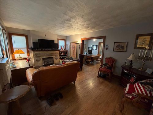 2313 Nw 11th St, Oklahoma City, OK, 73107-5623 | Card Image