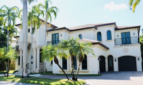 709 Isle Of Palms Dr, Fort Lauderdale, FL, 33301-2511 | Card Image