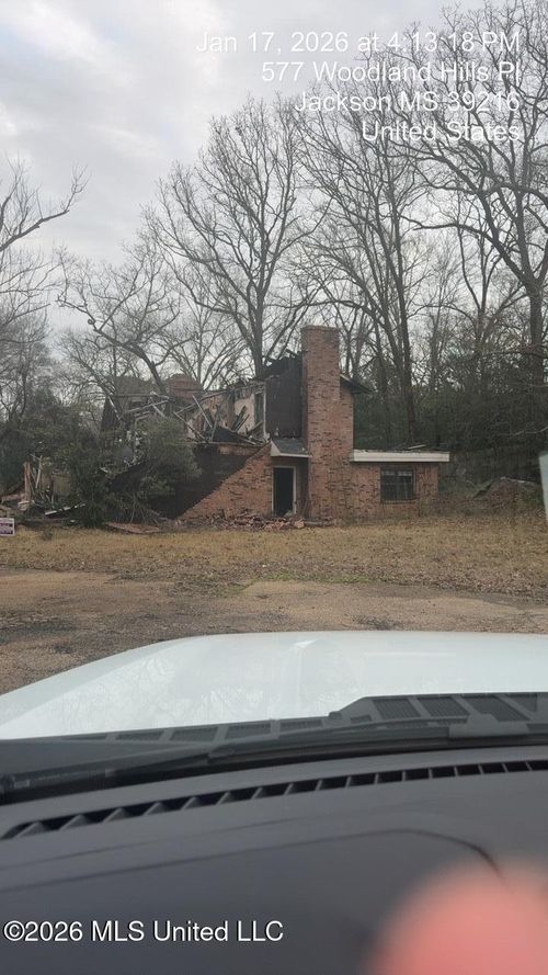 591 Woodland Hills Pl, Jackson, MS, 39216-3231 | Card Image