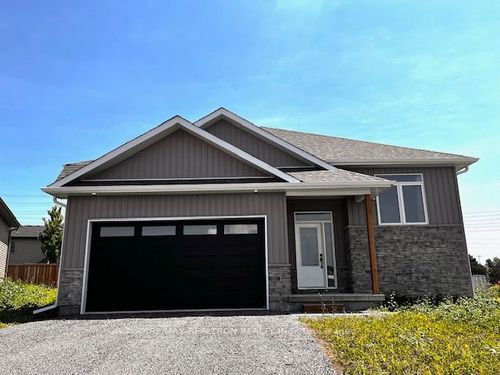 52 Summit Cres, Belleville, ON, K8N0A2 | Card Image